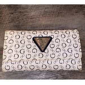 Guess wallet